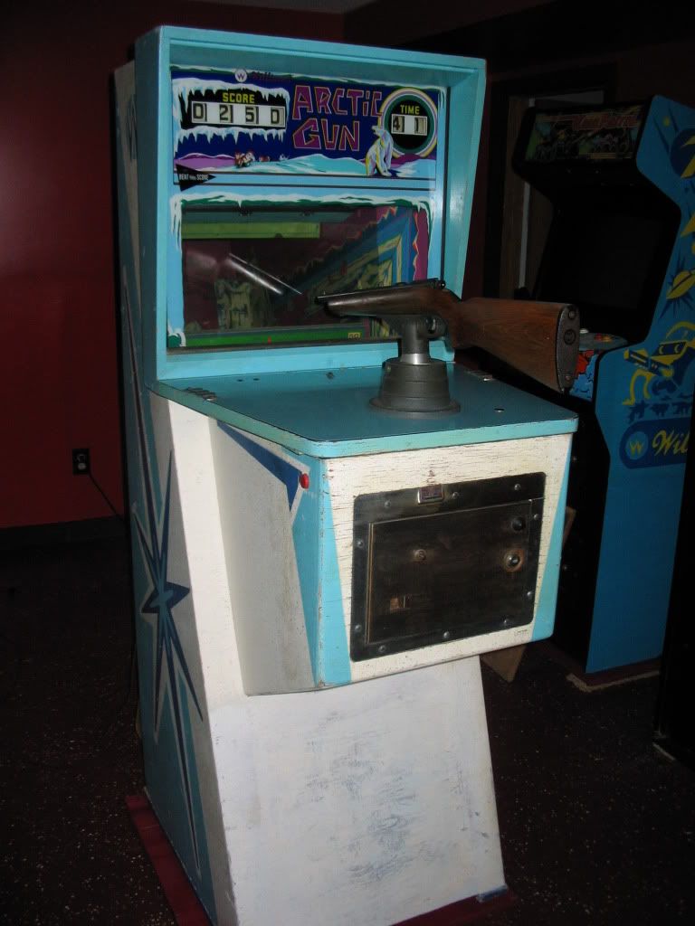 ArcticGunisdowninarcade.jpg