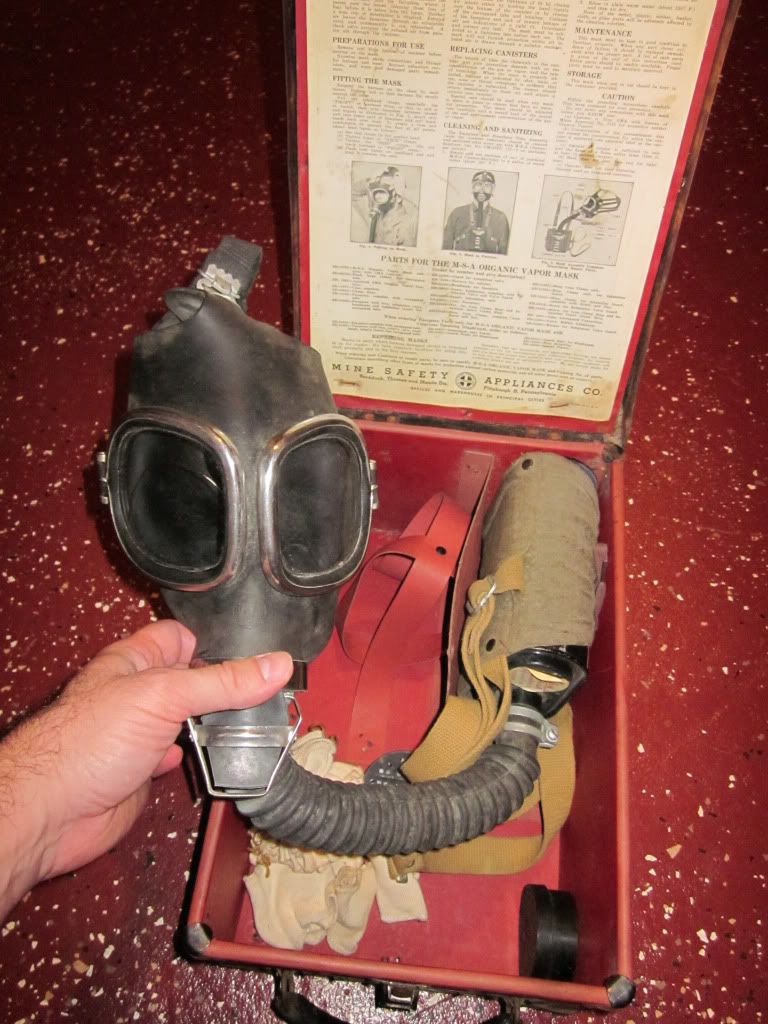 anothershotofindustrialgasmask.jpg