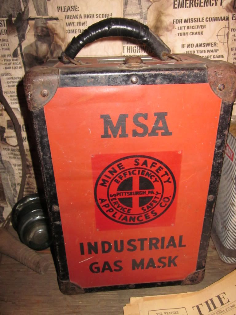 industrialgasmaskcase.jpg