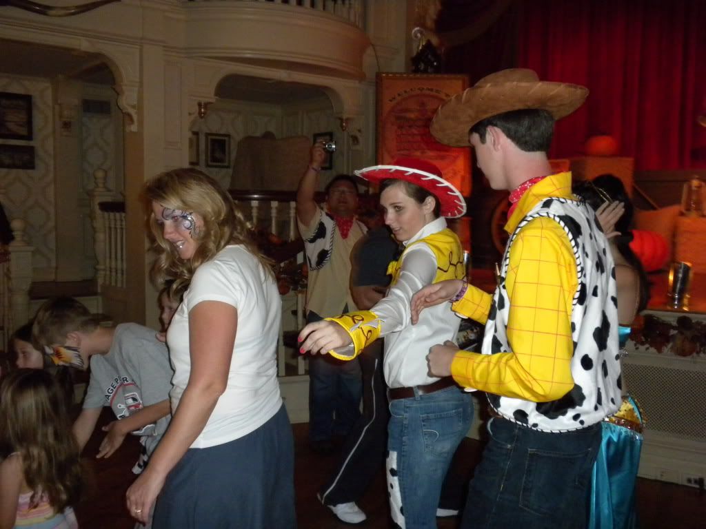 DadsDisneyHalloween2010170.jpg