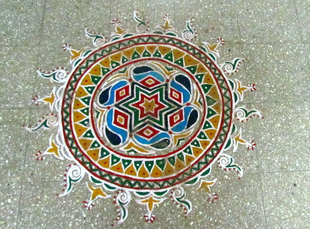 L rangoli 220911 D004