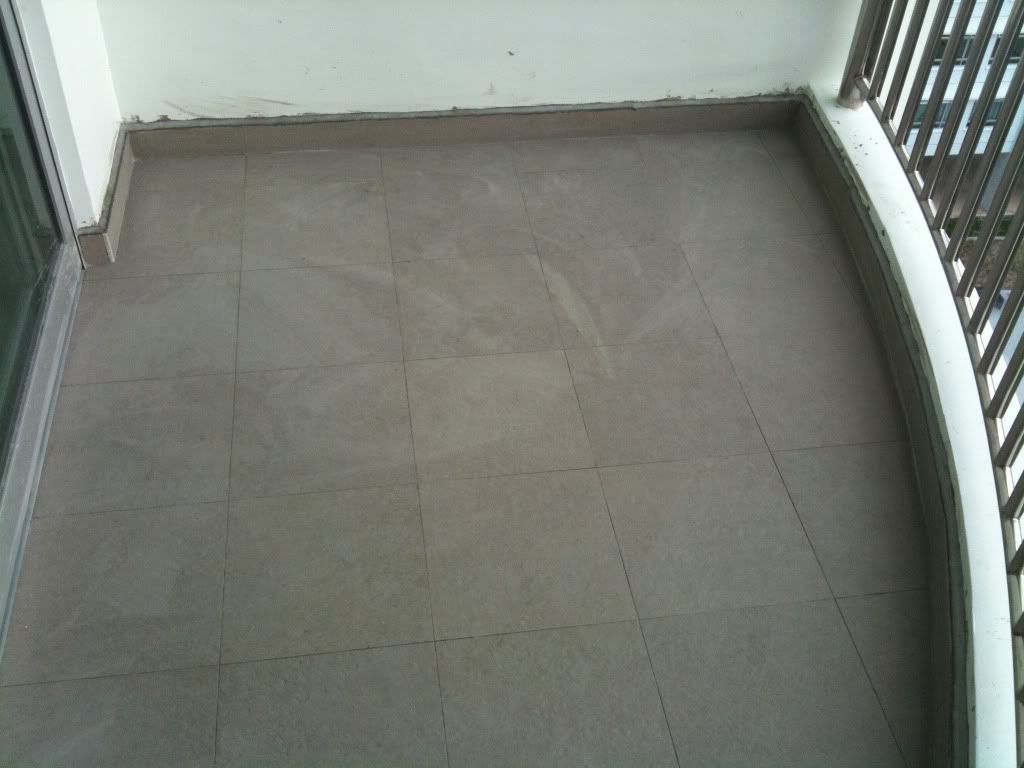 balconytiles2.jpg