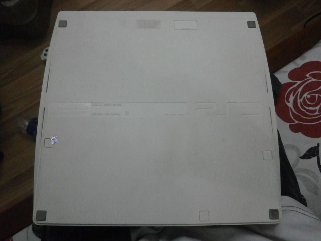 PS3 Slim White 3012B 320GB + 15 game bản quyền theo máy, tay cầm Ds3 white 99% - 1