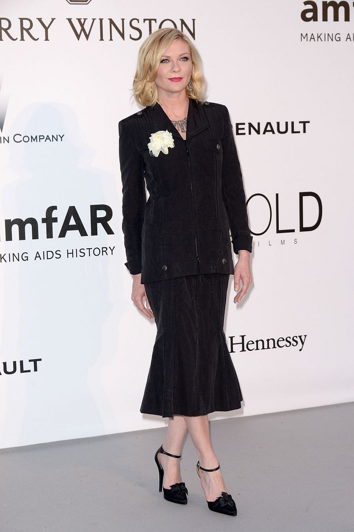  photo Kirsten Dunst in Chanel AMFAR.jpg