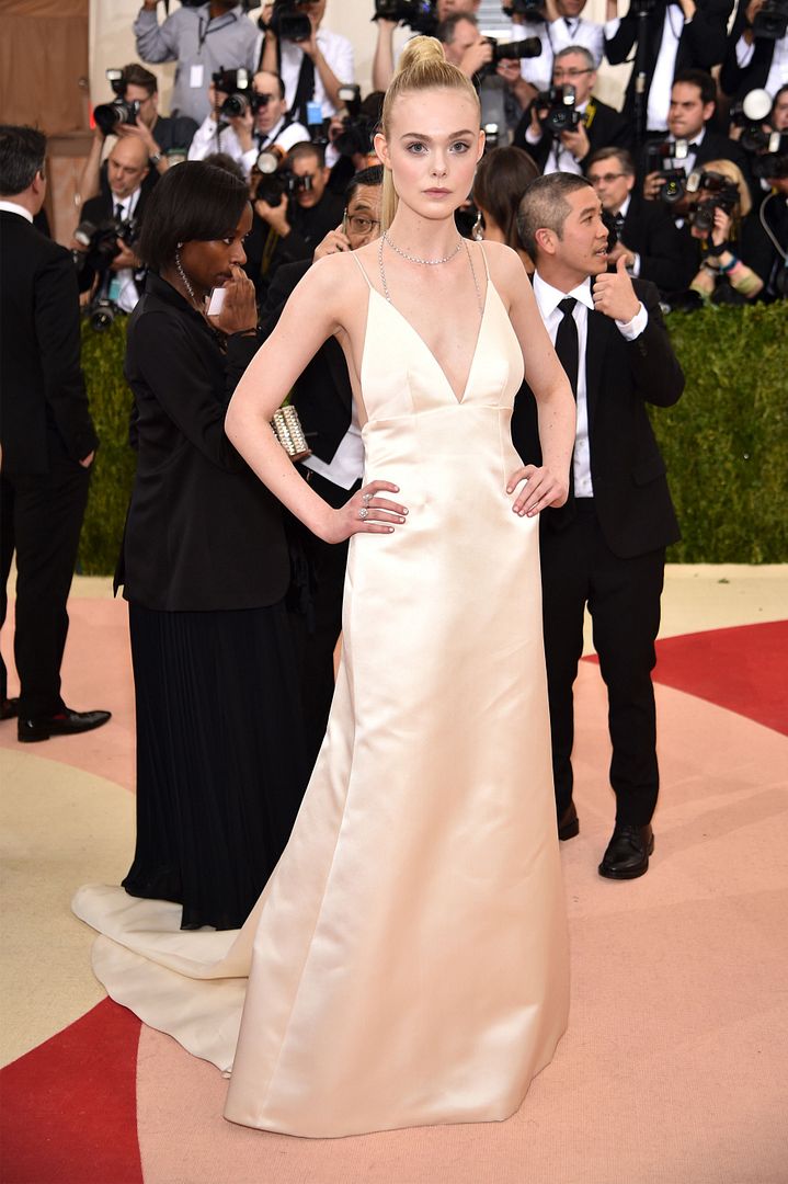  photo Elle Fanning in Thakoon.jpg