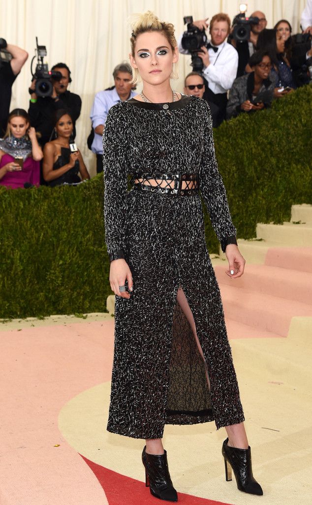  photo Kristen Stewart in Chanel.jpg