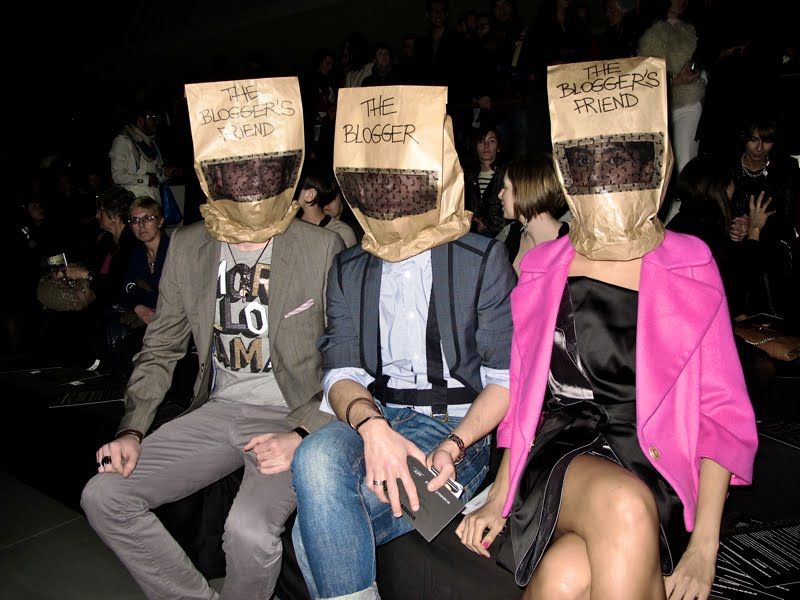 fashion week bloggers