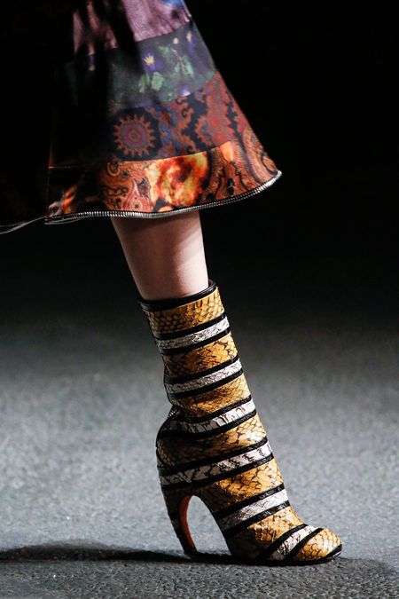 givenchy, curved heels, shoe trends