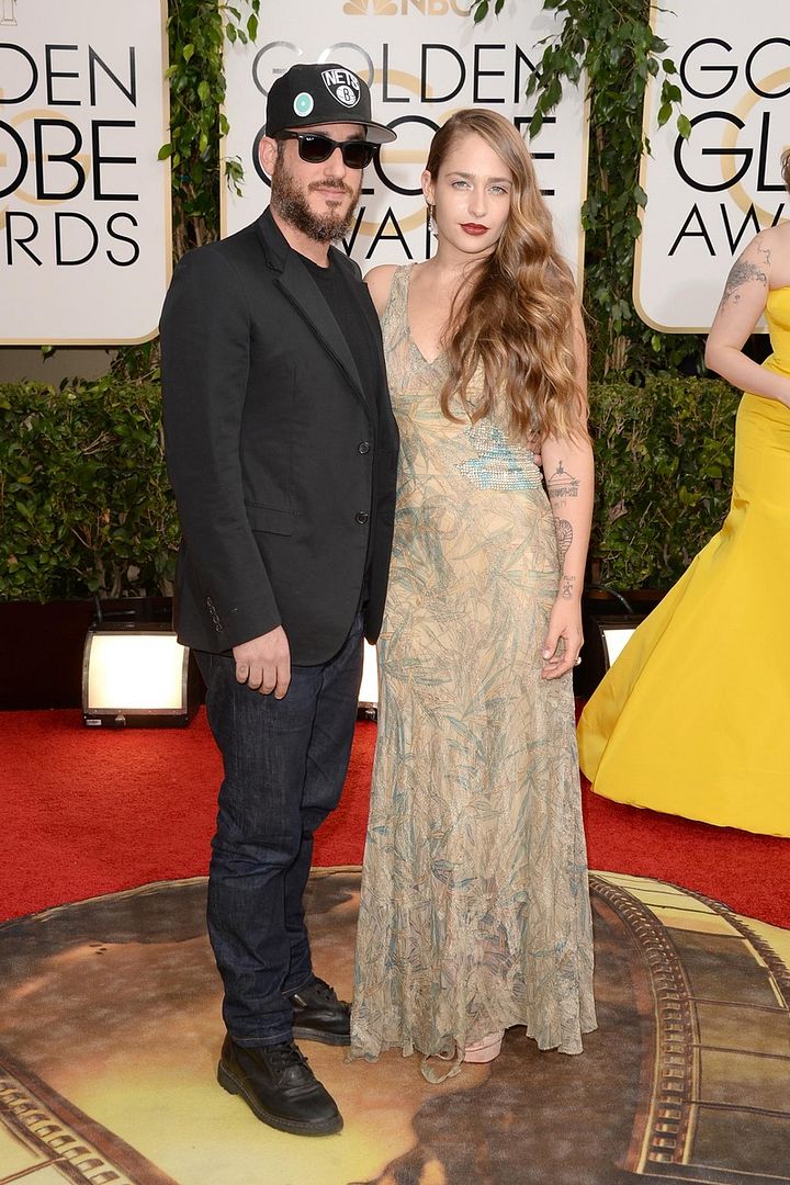 jemima kirke, golden globes, red carpet