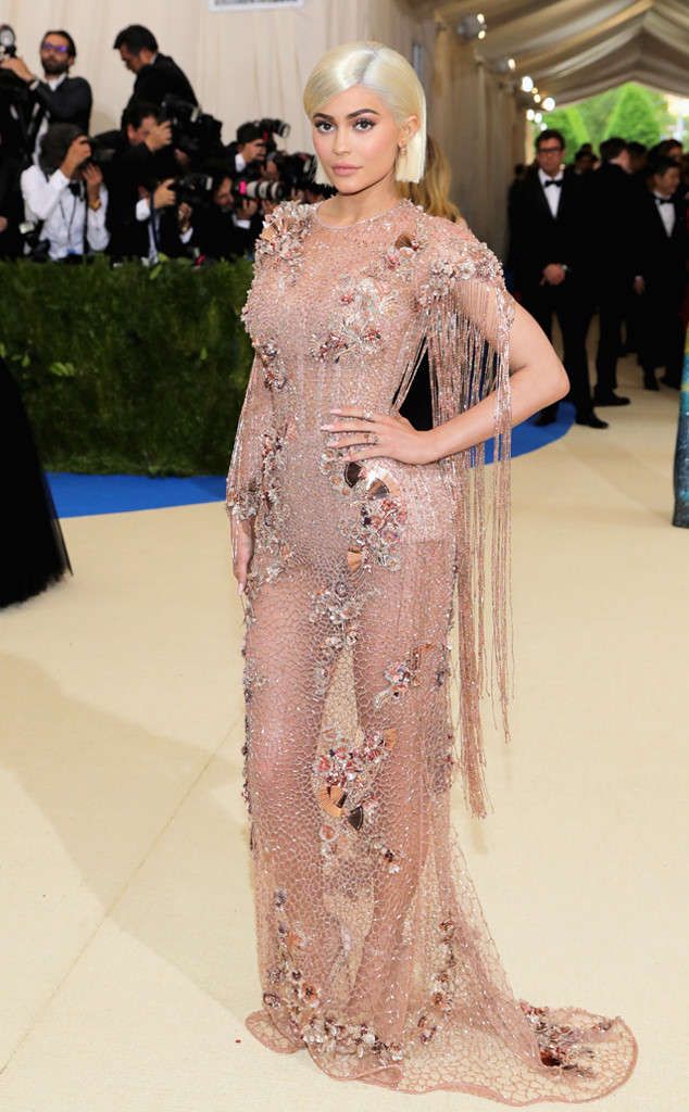  photo Kylie Jenner in Versace.jpg