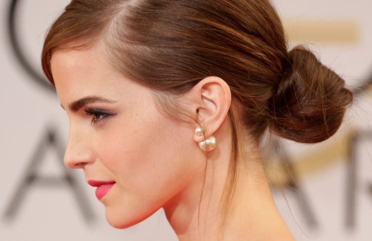 single earring, emma watson, dior pearl earring