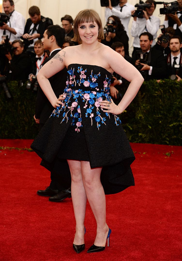 luna dunham, met ball, red carpet