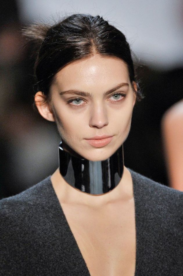 choker necklace, runway