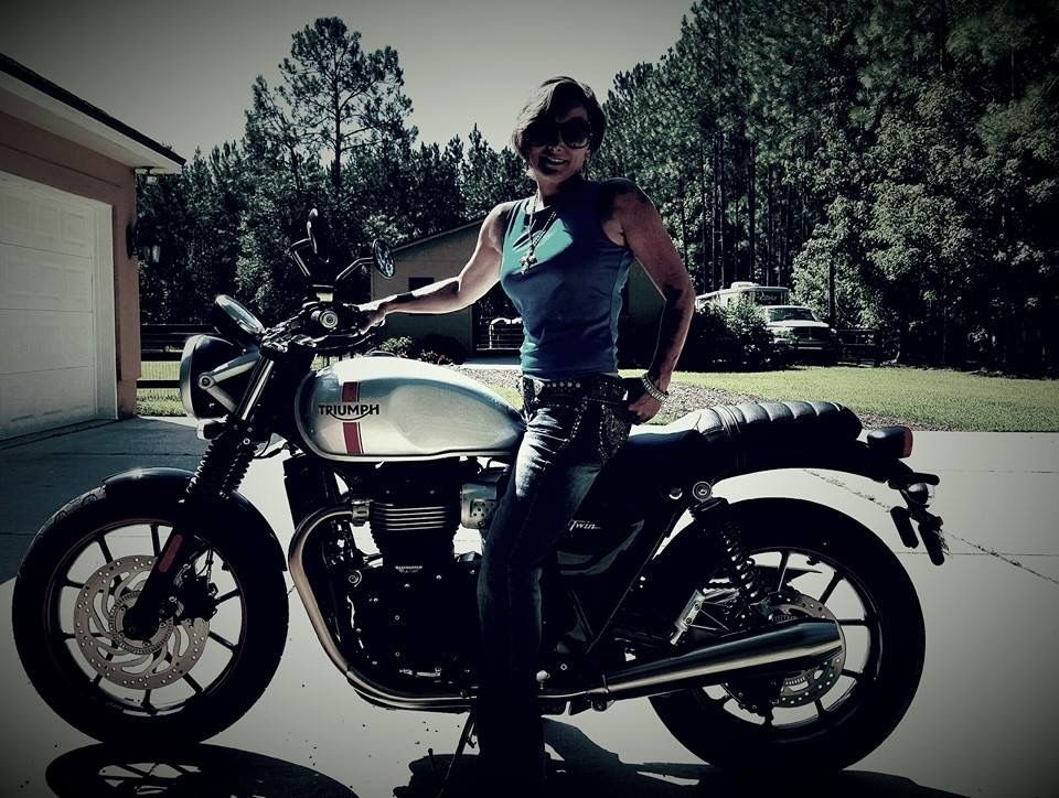 Girls On Motorcycles Pics And Comments Page 434 Triumph Rat 