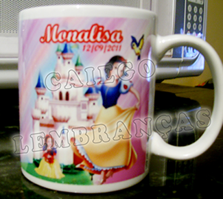 Caneca de Porcelana Princesinhas Caneca de Porcelana Princesinhas
