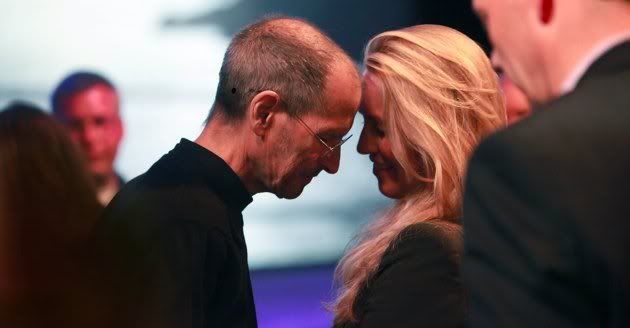 th21-630-yahoo-steve-jobs-and-wife-credit_Lea-Suzuki_San-Francisco-Chronicle_Corbis.jpg