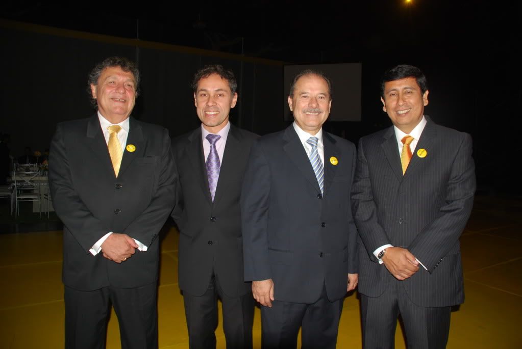 Carlos Castañeda, Gerente Comercial Logística de Valores, Julio Alegria, Gerente General de Prosegur Activa, Manuel Aranibar, Gerente Central de Gestión de Efectivo, Jorge Robinet, Gerente corporativo de administración y finanzas. Prosegur cerró el año con notable crecimiento.