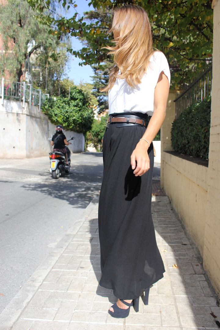 Not a common long skirt | seams for a desire
